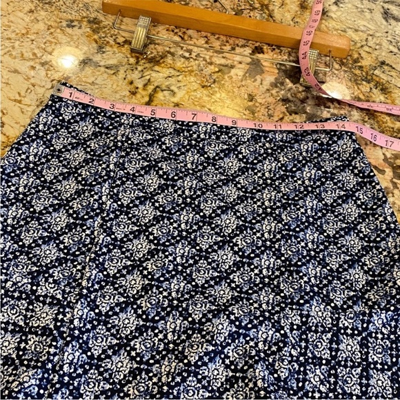 Michael Kors Skirt - Picture 6 of 10